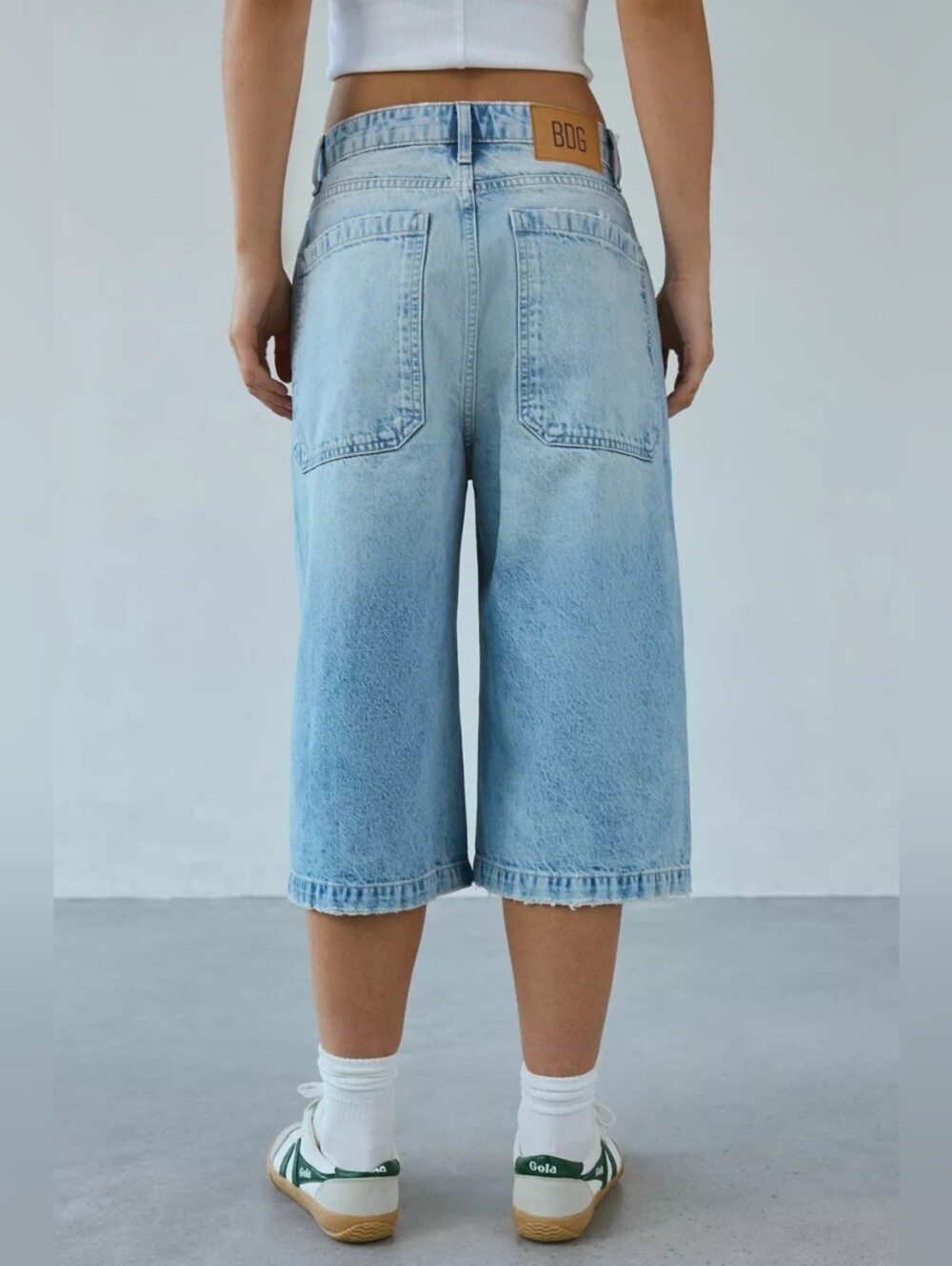 Urban Outfitters BDG Mega Mid-Rise Baggy Jorts - Picture 2 of 10